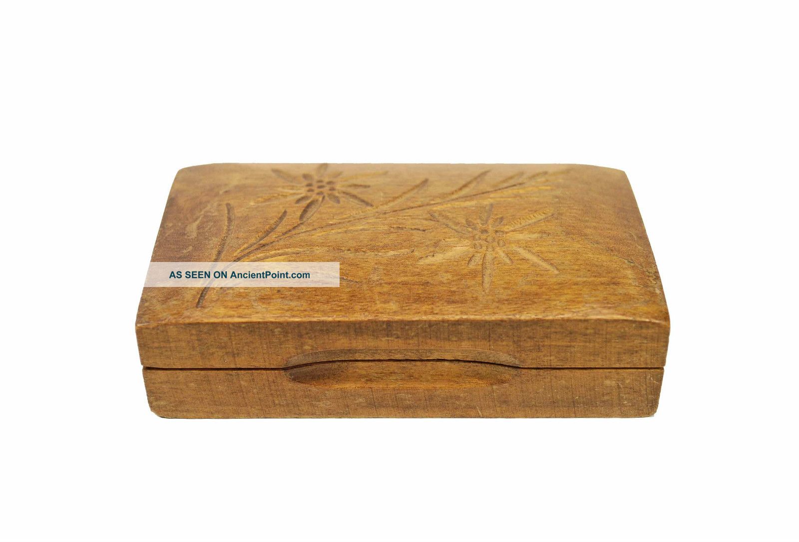 Vintage Black Forest Area Edelweiss Carved Stamp Box,  German. Boxes photo