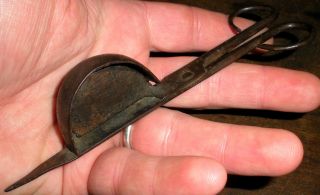 Antique C1770 American Blacksmith Forged Revolutionary War Candle Snuffer Vafo photo