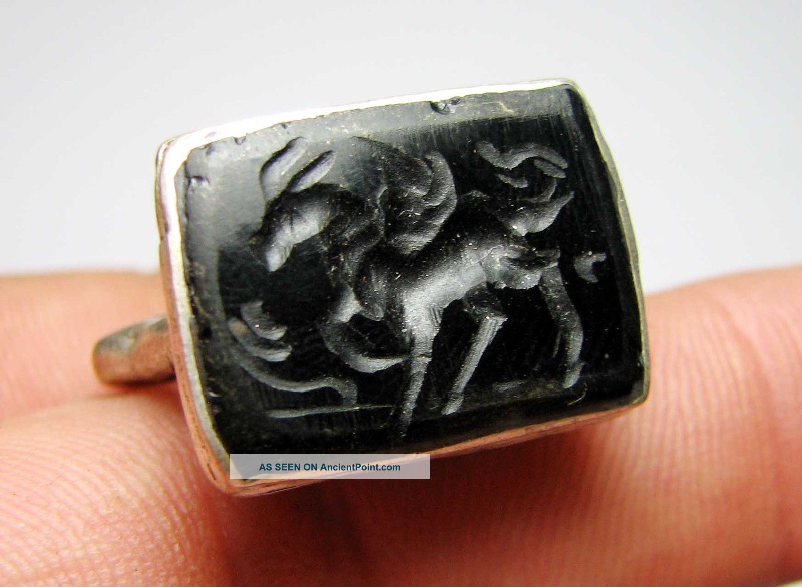 Matncat84 A Nomadic / Bedouin Silver Intaglio Ring Old Decoration G245 Near Eastern photo