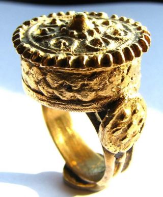Rare Decorated Medieval Gold Gilt Crown Ring With Sheild Shoulders V.  Fine photo