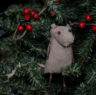Primitive Merry Mouse Ornament photo