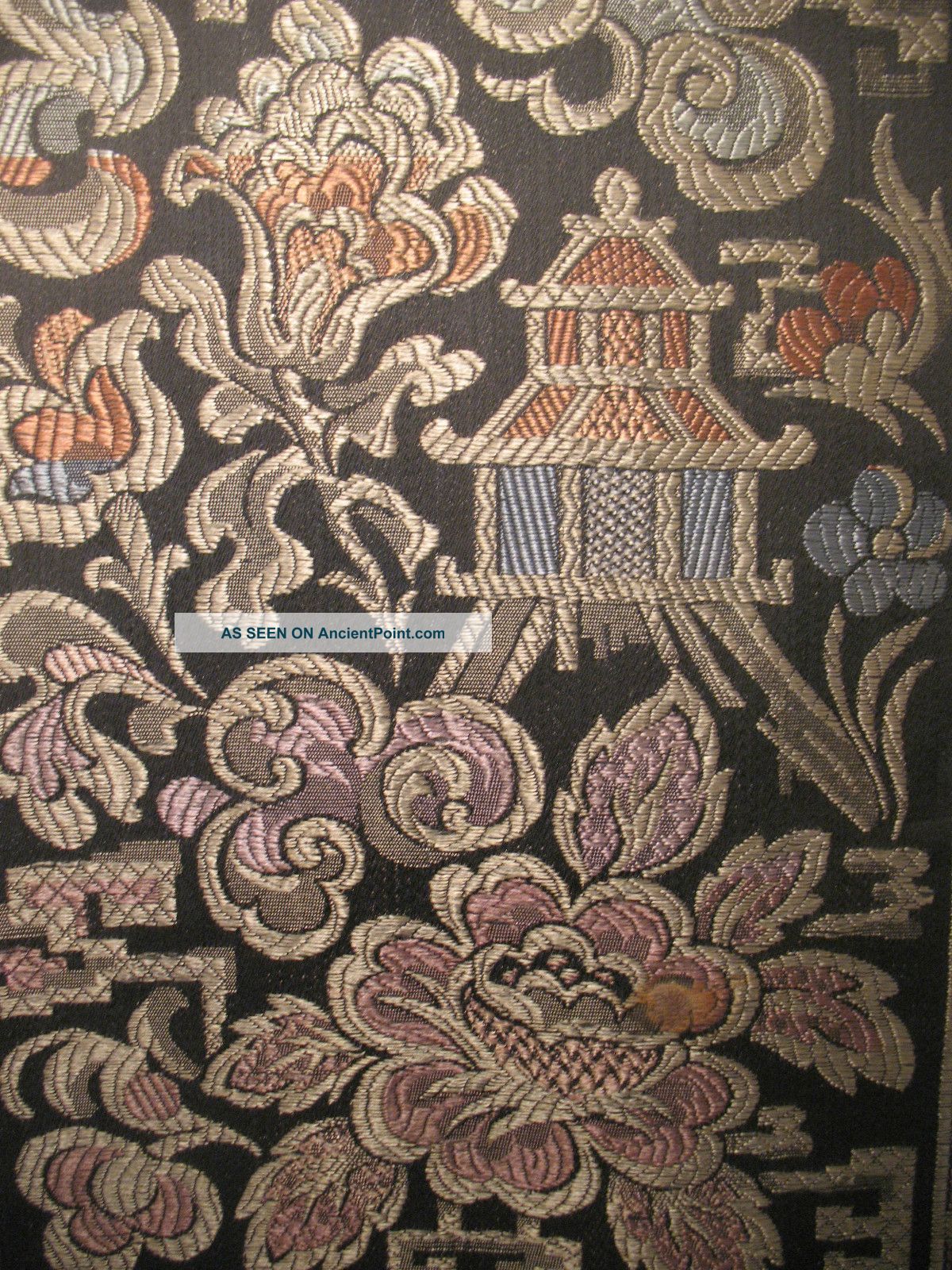 Antique Brocade 73 