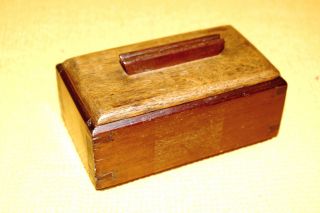 Small Wooden Box. . . .  Arts & Crafts Movement (1860 - 1910) photo