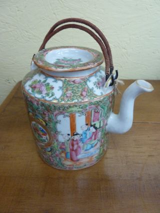 Antique Chinese C1880 Famille Rose Tea Pot Very Good Condition photo