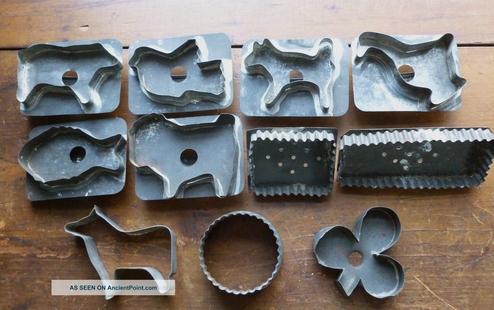 Group Of 11 Very Old Tin Cookie Cutters - Some Flatback - Fluted & Animal Primitives photo