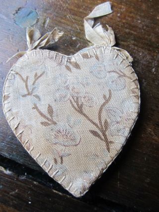 Antique Early Folky Heart Shaped Roller Printed Linen Pin Keep Aafa photo