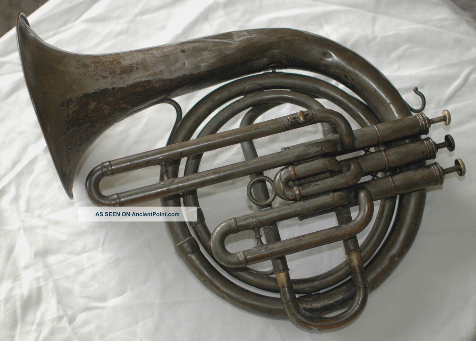 Millereau & Co Parlor Horn Brass photo