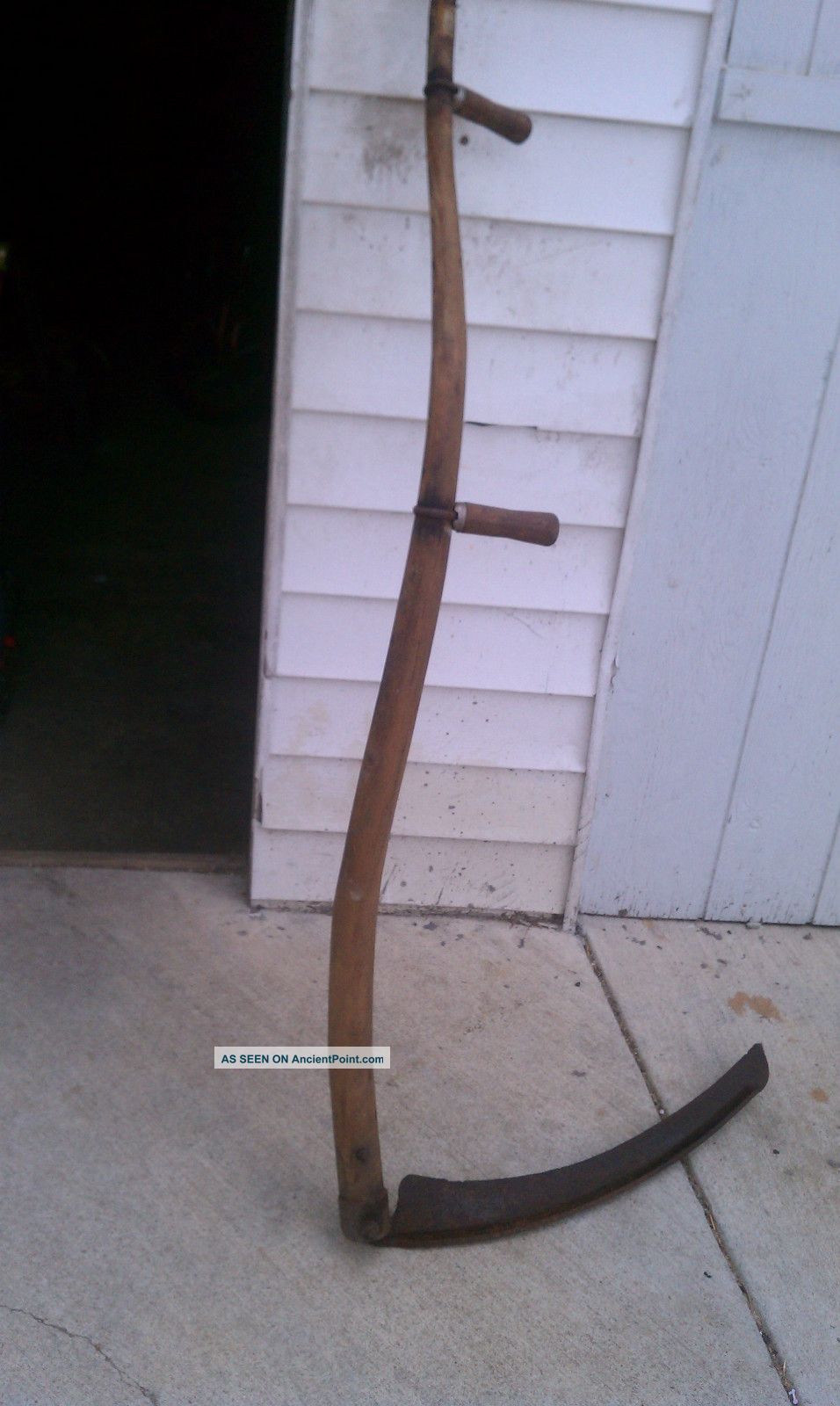 Old fashioned weed shop wacker