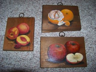 Awesome Country Cottage Hand Painted Fruit Still Life Wood Plaques Signed Cindy photo