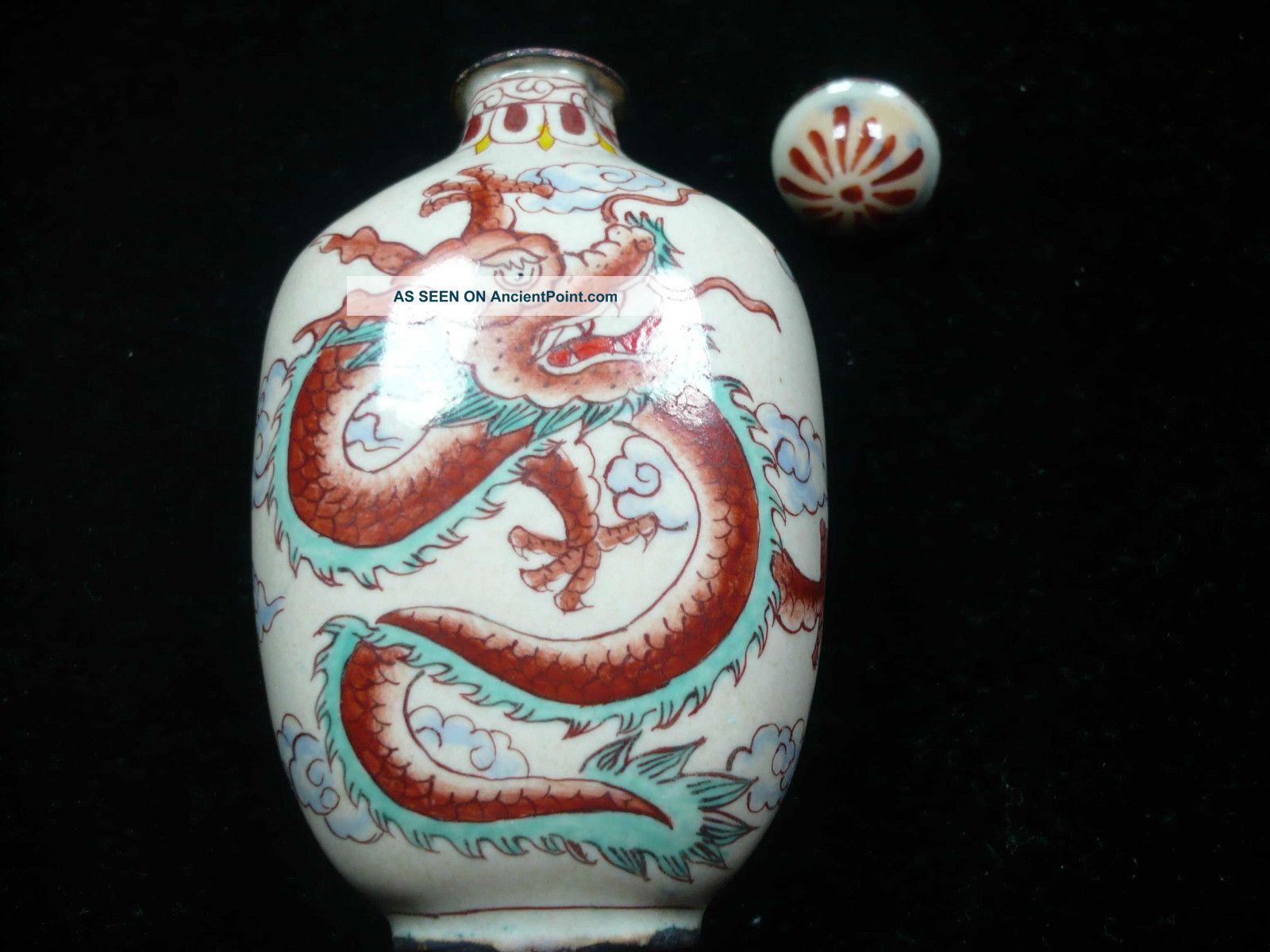 Snuff Bottle,  Ceramic,  Dragon,  Hand Painting,  Enamel Powder Enamel Snuff Bottles photo