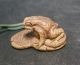 A701: Japanese Wood Carving Ware Netsuke Frog On Straw Sandals With Sign Netsuke photo 1