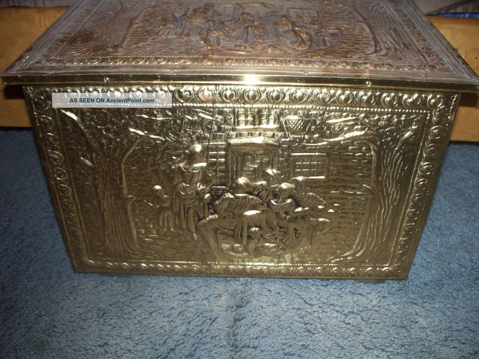 Vintage Brass New England Trunk Chest Storage Box 1900-1950 photo
