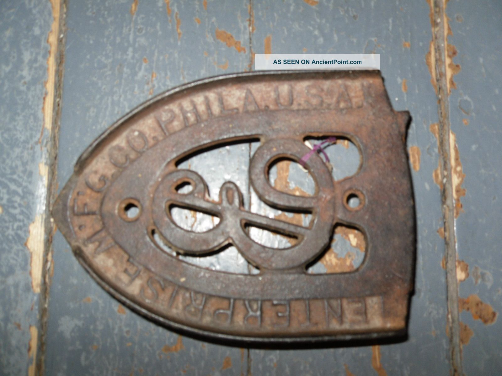 Antique Enterprise Mfg Co Phila Pa Cast Iron Sad Iron Rest Trivet - Old Trivets photo