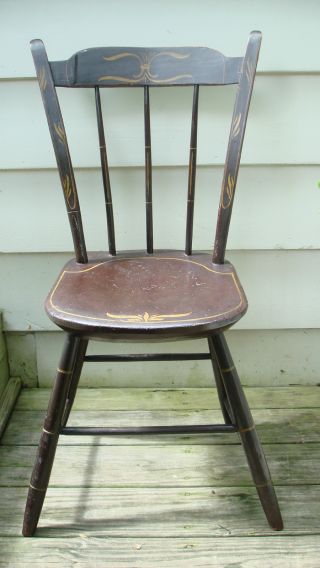 Thumb Back Windsor Chair Painted 1820 - 1830 ' S photo