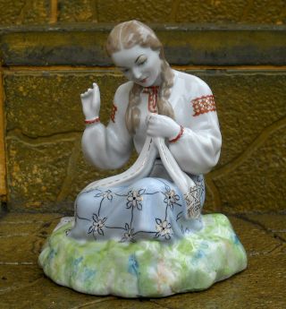 Soviet Russian Ukrainian Porcelain Figurine 