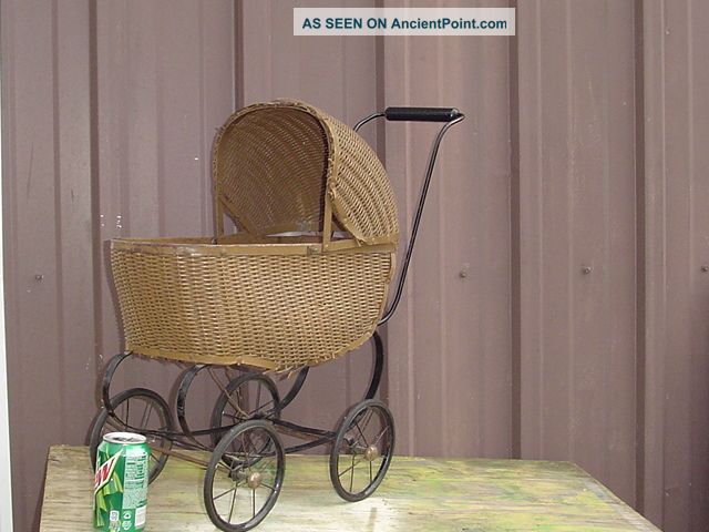 Vintage Wicker Baby Doll Carriage Buggie Stroller Metal 17 X 20 