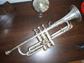 Manhattan Silver Trumpet Vintage 30s - 40s photo