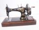 Antique Victorian Coffin 1901 Singer 28 (k) Hand Crank Sewing Machine 127 27 28 Sewing Machines photo 4