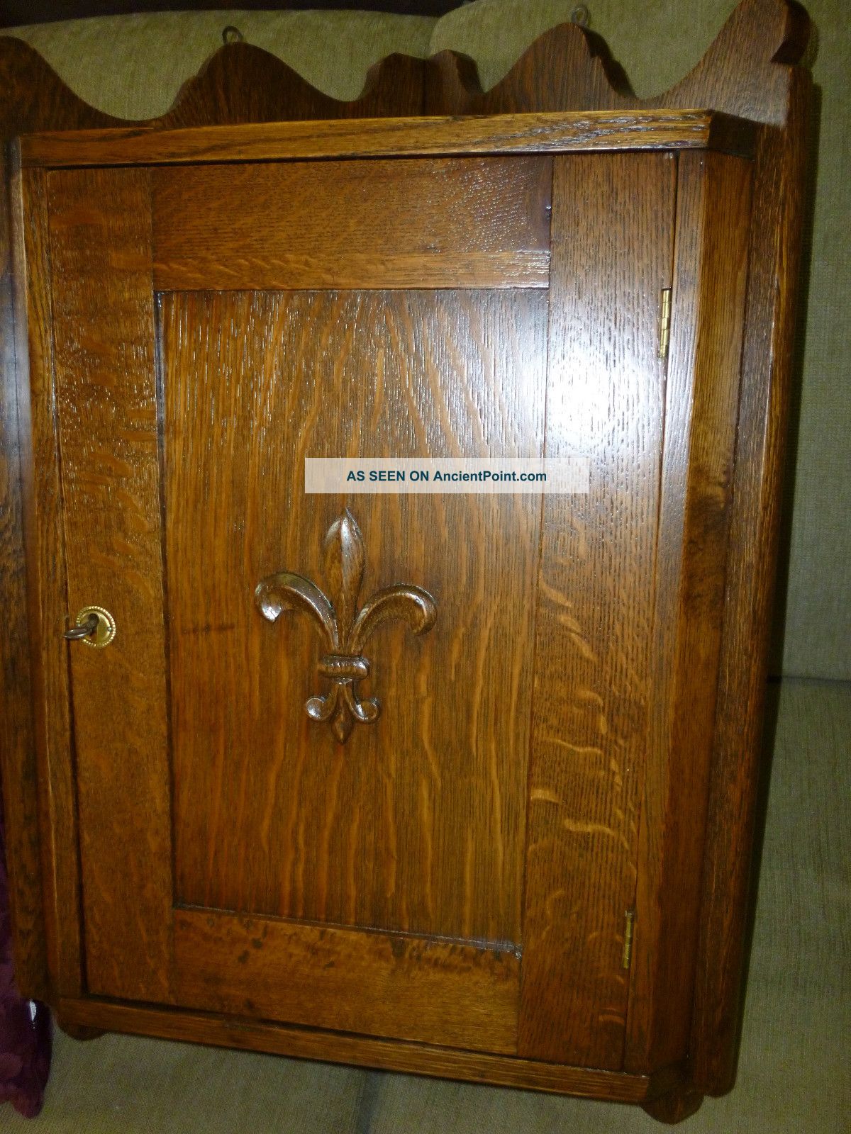 Antique Oak Medicine Cabinet Larkin Lock Key Refinished Curio Corner Cupboard 1900-1950 photo