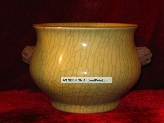 China ' S Song Dynasty Brother Kiln Slitting Incense Burner Vases photo