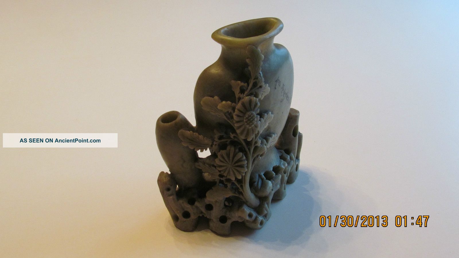Vintage Antique Chinese Hand Carved Soapstone Vase Vases photo