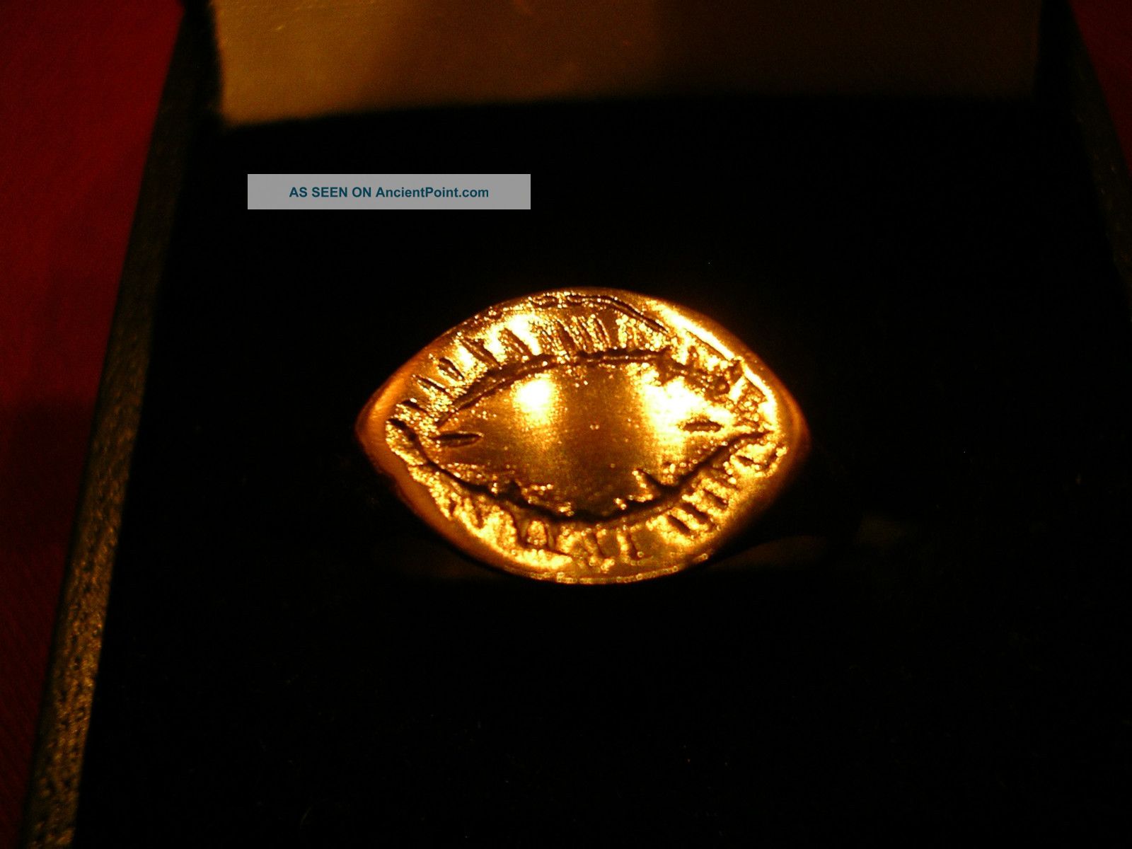 Ancient Bronze Roman Ring With ' Evil Eye ' On Bezel Roman photo