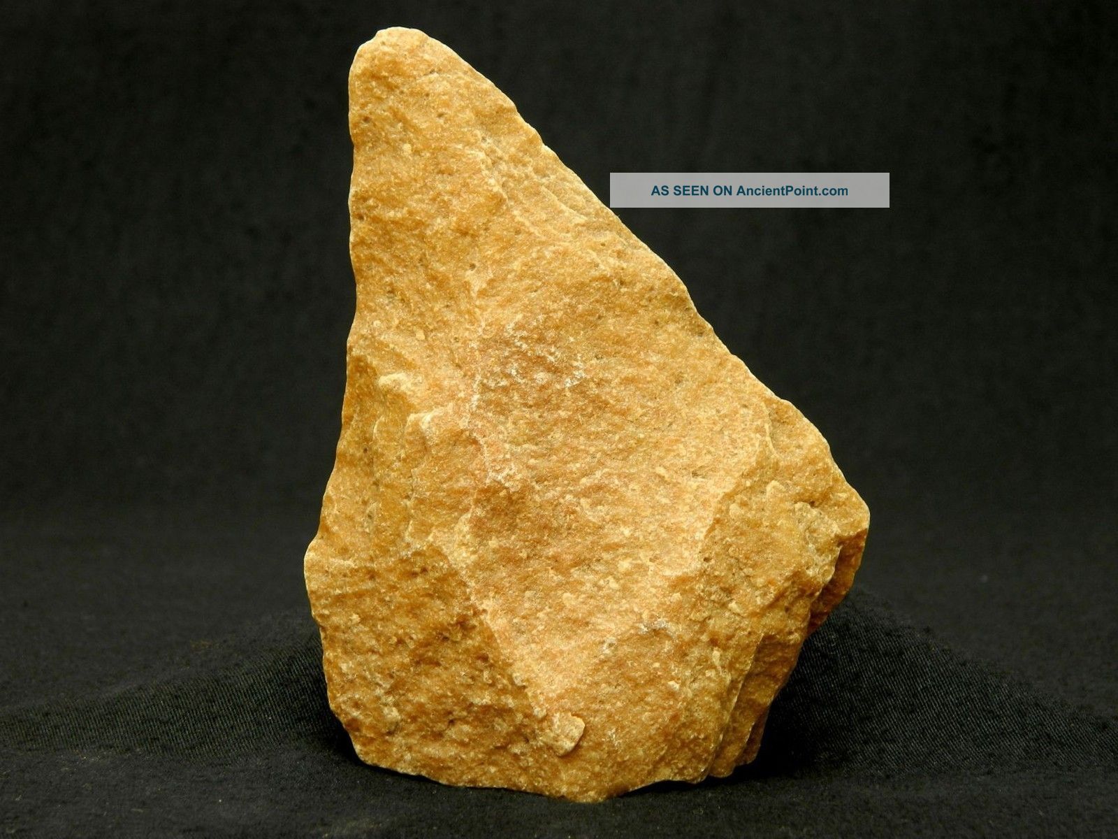 Lower Paleolithic Paleolithique Quartzite Hand Axe - 700000 To 100000 Bp - Sahara Neolithic & Paleolithic photo