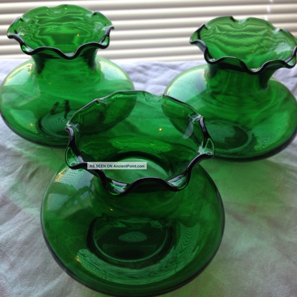 Anchor Hocking Ruffled Rimmed Green Vases Vases photo
