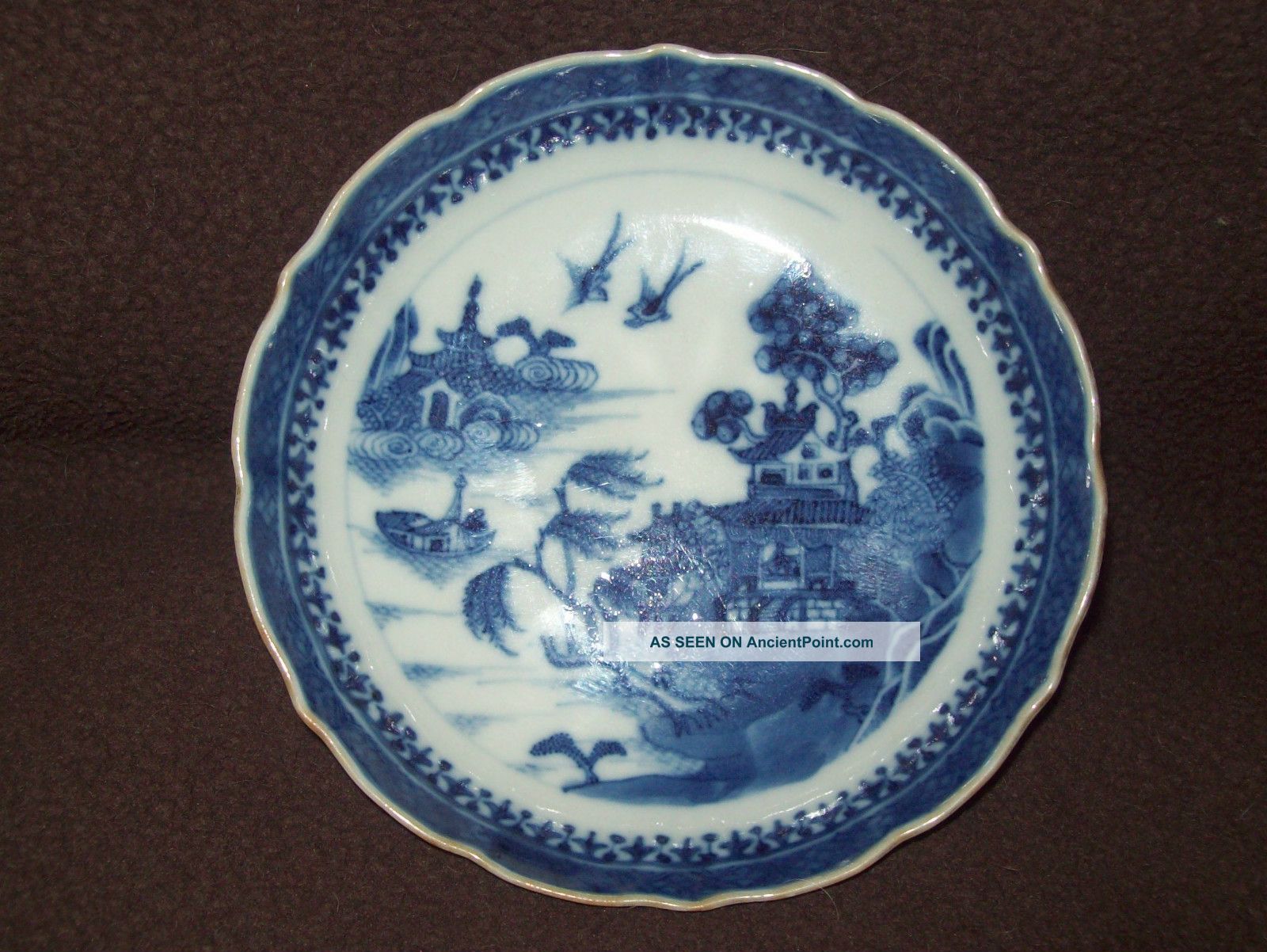 Pretty 18th C Chinese Export Qianlong Blue White Porcelain Saucer Plate Vase Porcelain photo