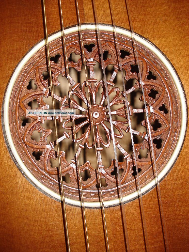 Antique D´orsoy Guitarlute String photo
