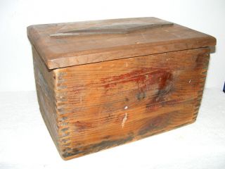 Vintage Wood Dovetail Box & Lid - Primitive Look - Storage Or Display photo