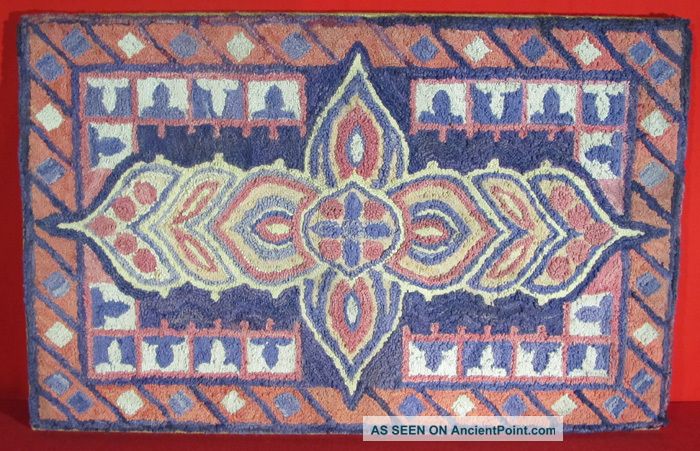 Stunning Antique American Folk Art Nouveau Geometric Design Hooked Rug Yqz Primitives photo