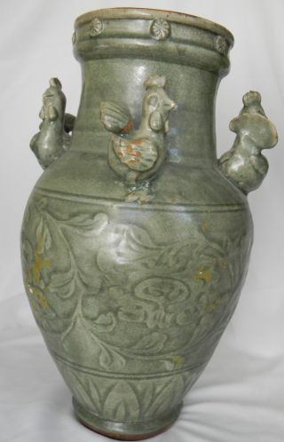 Yuan Dynasty Period Green Glazed Vase photo