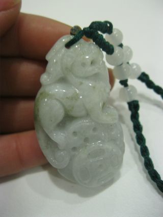 100% Natural Chinese White Jade Pendant /pixiu Animal Pendant photo