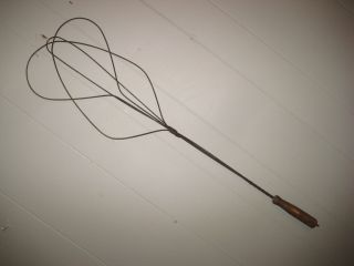 Wooden Handle Twisted Wire Rug Beater 33.  5 