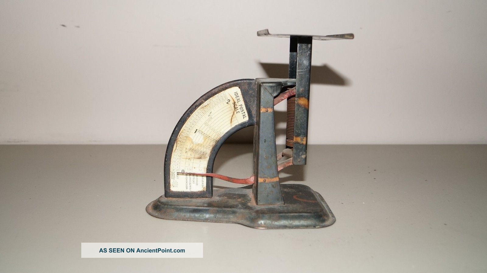 Antique 0 To 2 Lbs Ideal Postal Scale 1st Class Weigh Scale - Scales photo