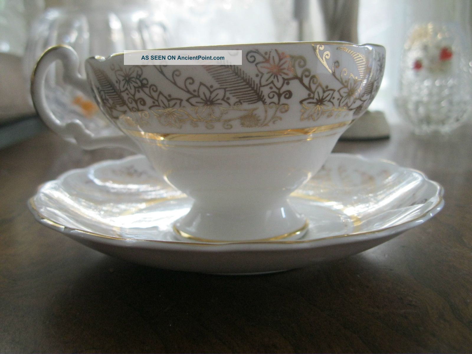 Crownford Pedestal Cup And Saucer Set White Gold Bone China England Vgc Cups & Saucers photo