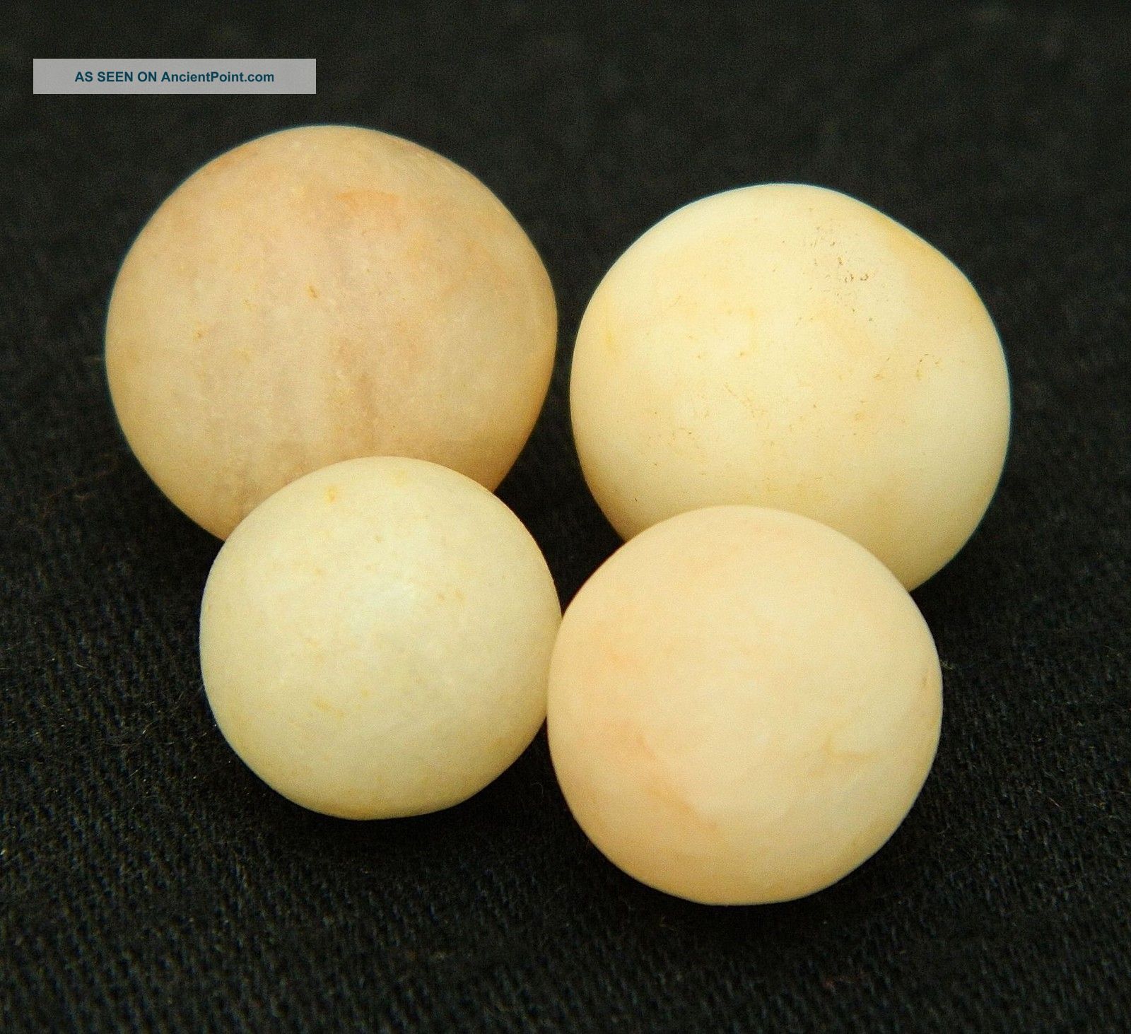 4 Neolithic Neolithique Quartz Funeral Balls - 6500 To 2000 Before Present - Sahara Neolithic & Paleolithic photo