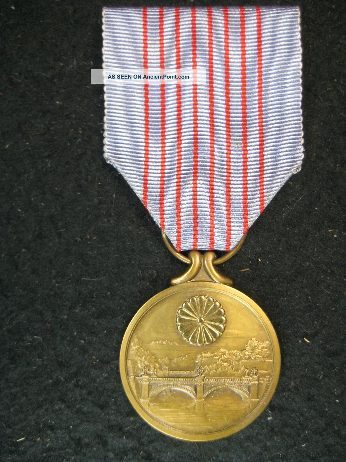 Cased 2600th National Anniversary Of Imperial Rule Commemorative Medal Other photo