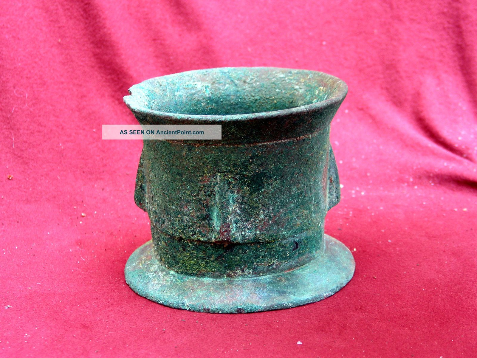 Quality Islamic Bronze Mortar,  12th.  13th.  Century. Metalware photo