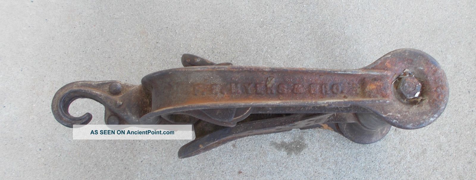 Old F.  E Myers Barn Pulley Odd Design Ashland Ohio Primitive Farm Primitives photo