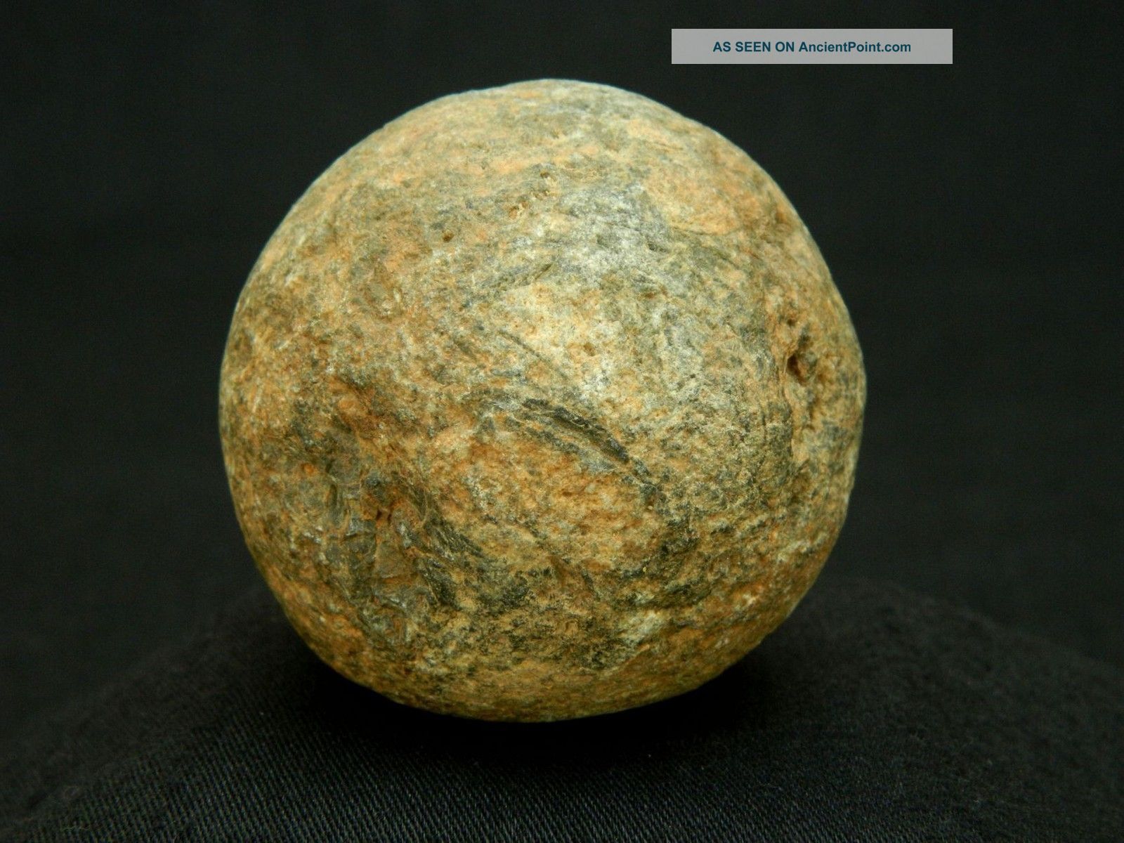Neolithic Neolithique Granite Bola (hunting Weapon) - 6500 To 2000 Bp - Sahara Neolithic & Paleolithic photo