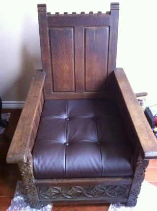 Very Old Gothic Priest Chair Fast photo