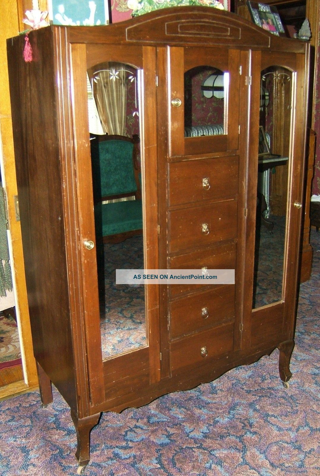 Wardrobe / Lots Of Doors & Drawers / Pick Up Only 1900-1950 photo