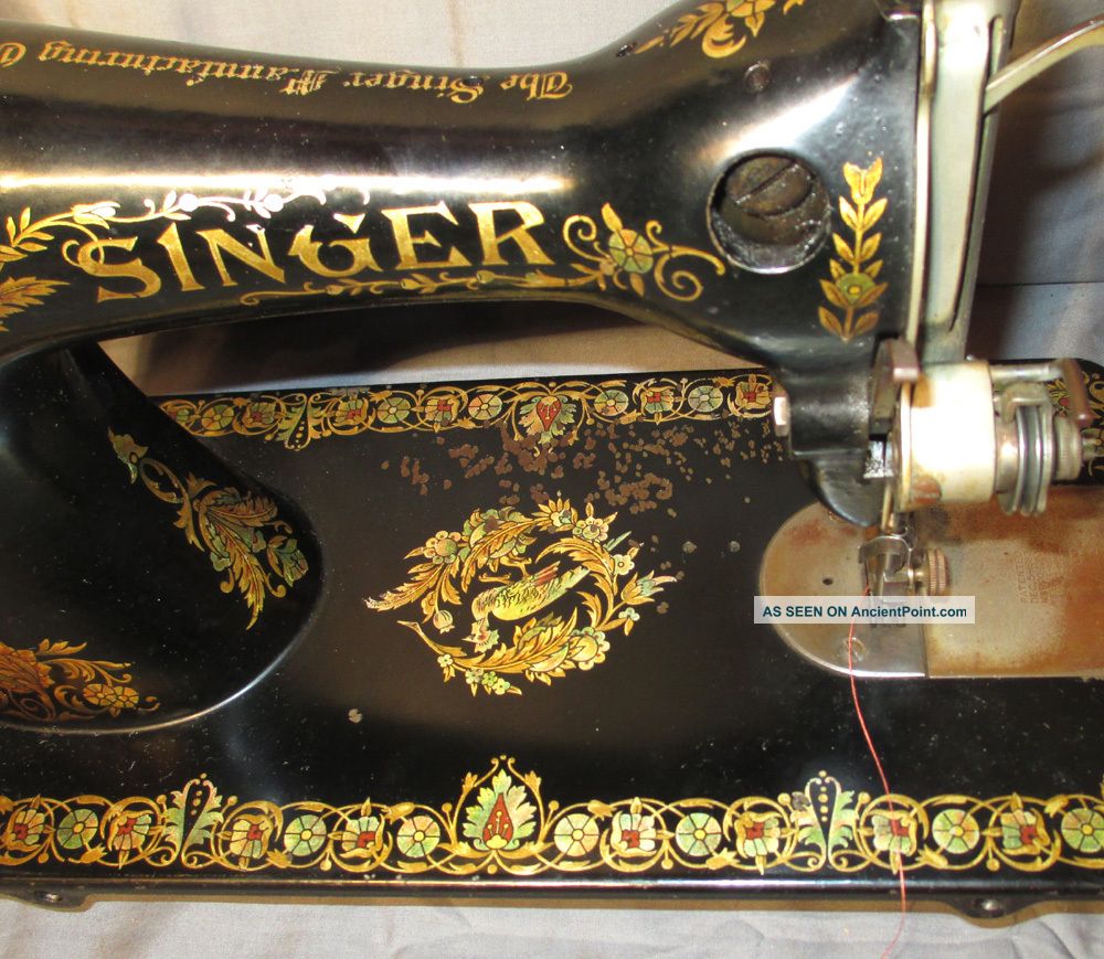 Unusual 1906 antique SINGER Treadle Sewing Machine