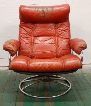 Ekornes Lounge Chair Worn Leather W/ Ottoman Mcm Knoll Mcm Best Vintage photo
