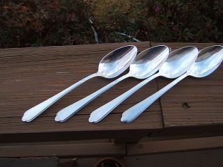 4 International Holmes & Edwards Guest Of Honor Oval Soup Spoons 7 1/2 
