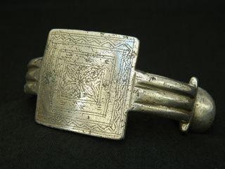 Ancient Aluminium Ankle Bracelet - 100 Years Old - Sahara photo