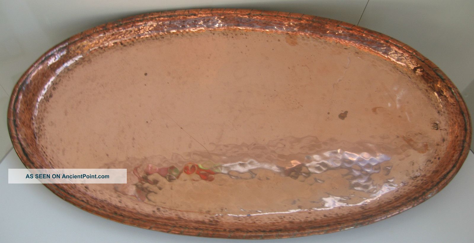 Hugh Wallis Copper Tray: Antiques Periods/ Styles Arts & Crafts Movement. Arts & Crafts Movement photo