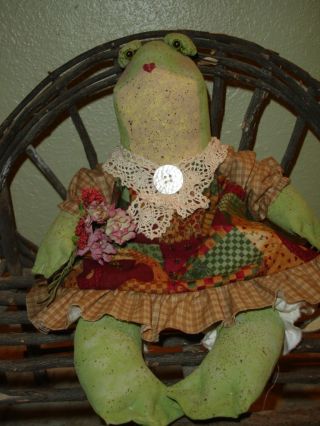 Primitive Folkart Handmade Frog - Ooak photo